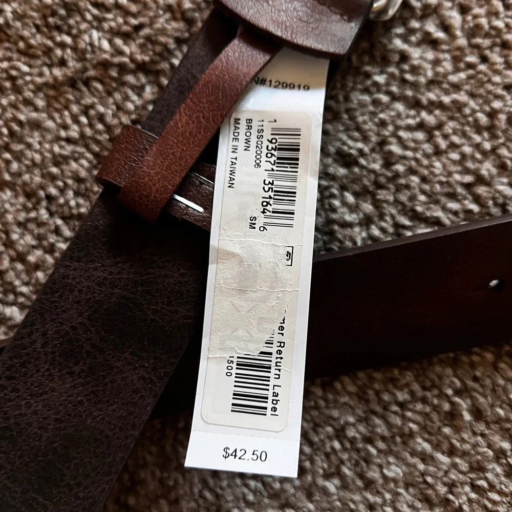 Sun Stone Mens Brown‎ Faux Leather Belt Silver Buckle Small 30-32 NWT $42.40